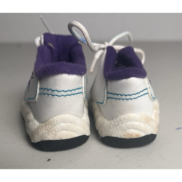 American Girl Pleasant Company Vintage Basketball Jersey Outfit & Gym Shoes 1999 - Picture 8 of 12